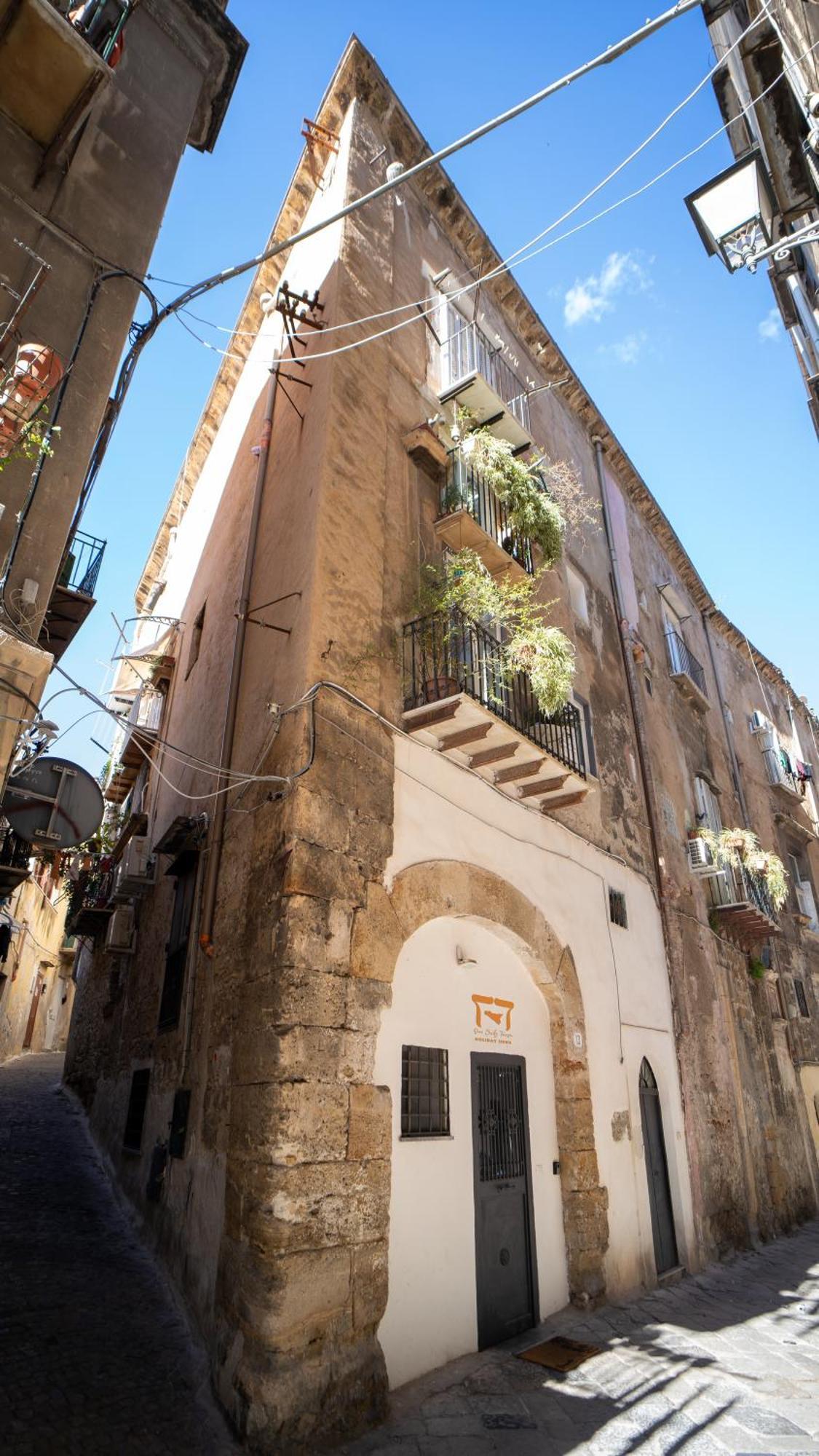 Albergheria Little Home Palermo Exterior photo